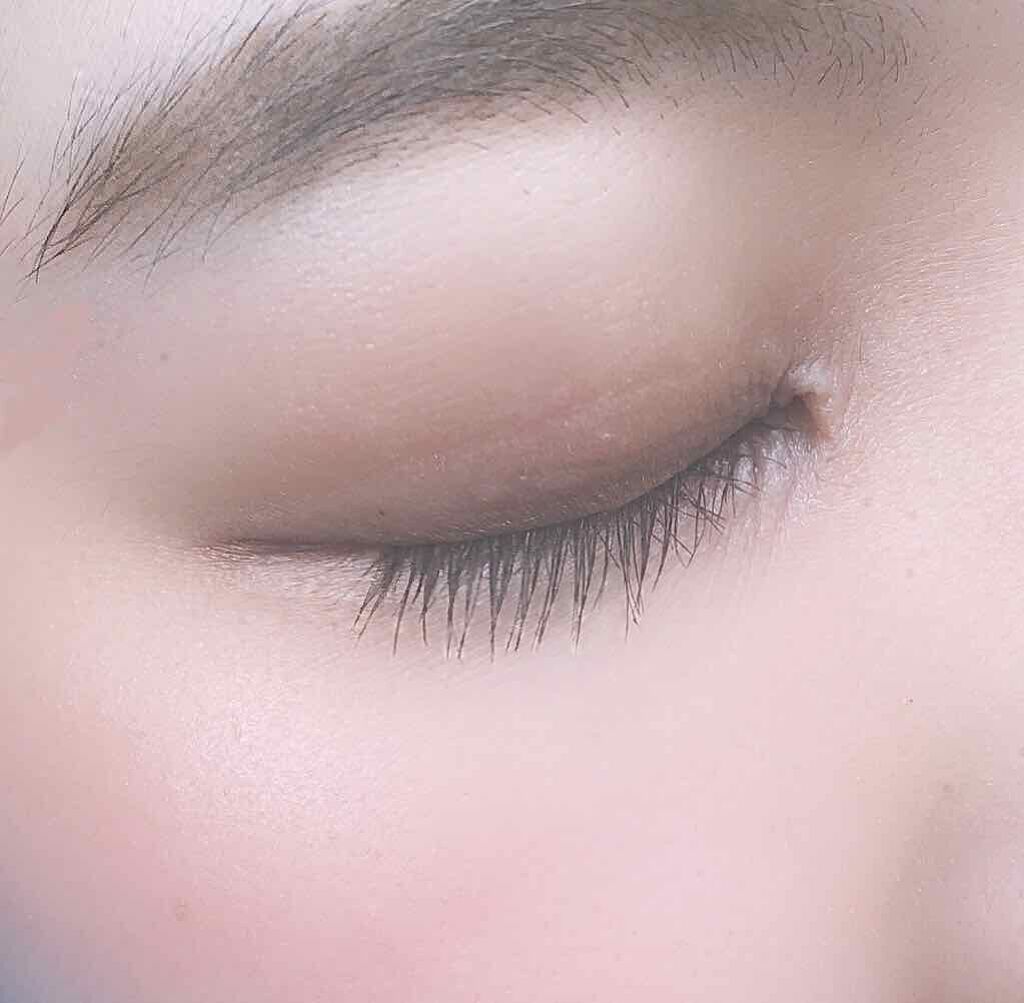 トーンアップアイシャドウ/CEZANNE/アイシャドウパレットを使ったクチコミ(2枚目)