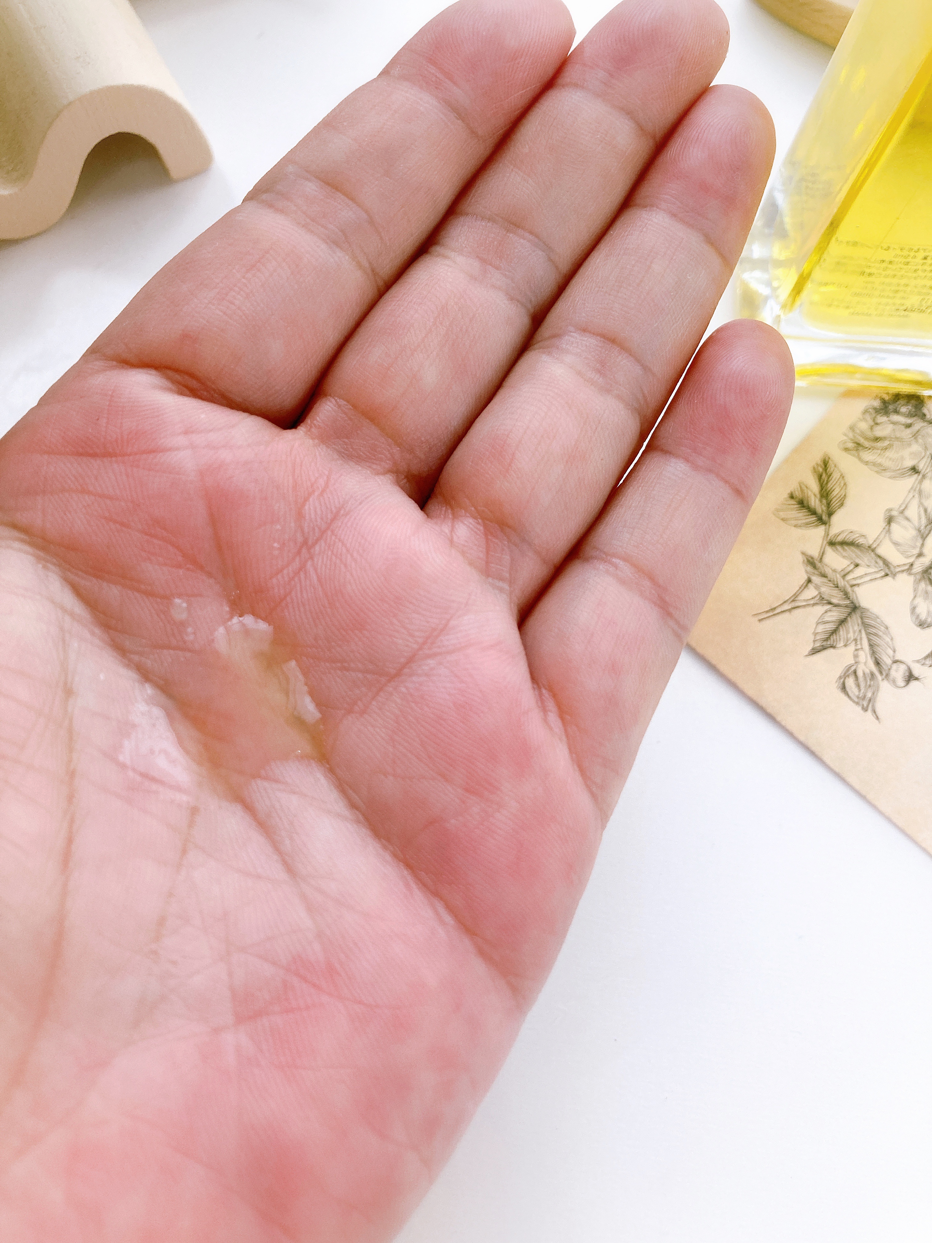 ナチュラルオイル〈ヘア&ボディ&ハンド用オイル〉/ainaLyra /ボディオイルを使ったクチコミ（3枚目）