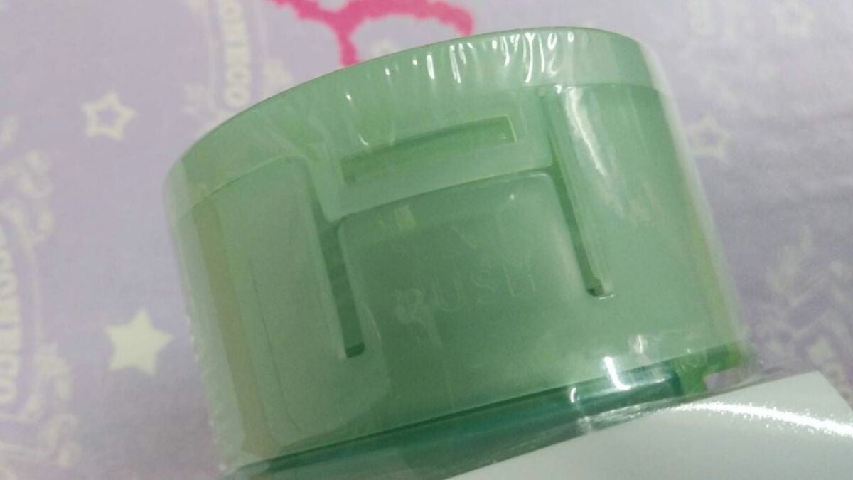 デオ&ウォーター クラッシュベリーの香り/シーブリーズ/デオドラント・制汗剤を使ったクチコミ(2枚目)