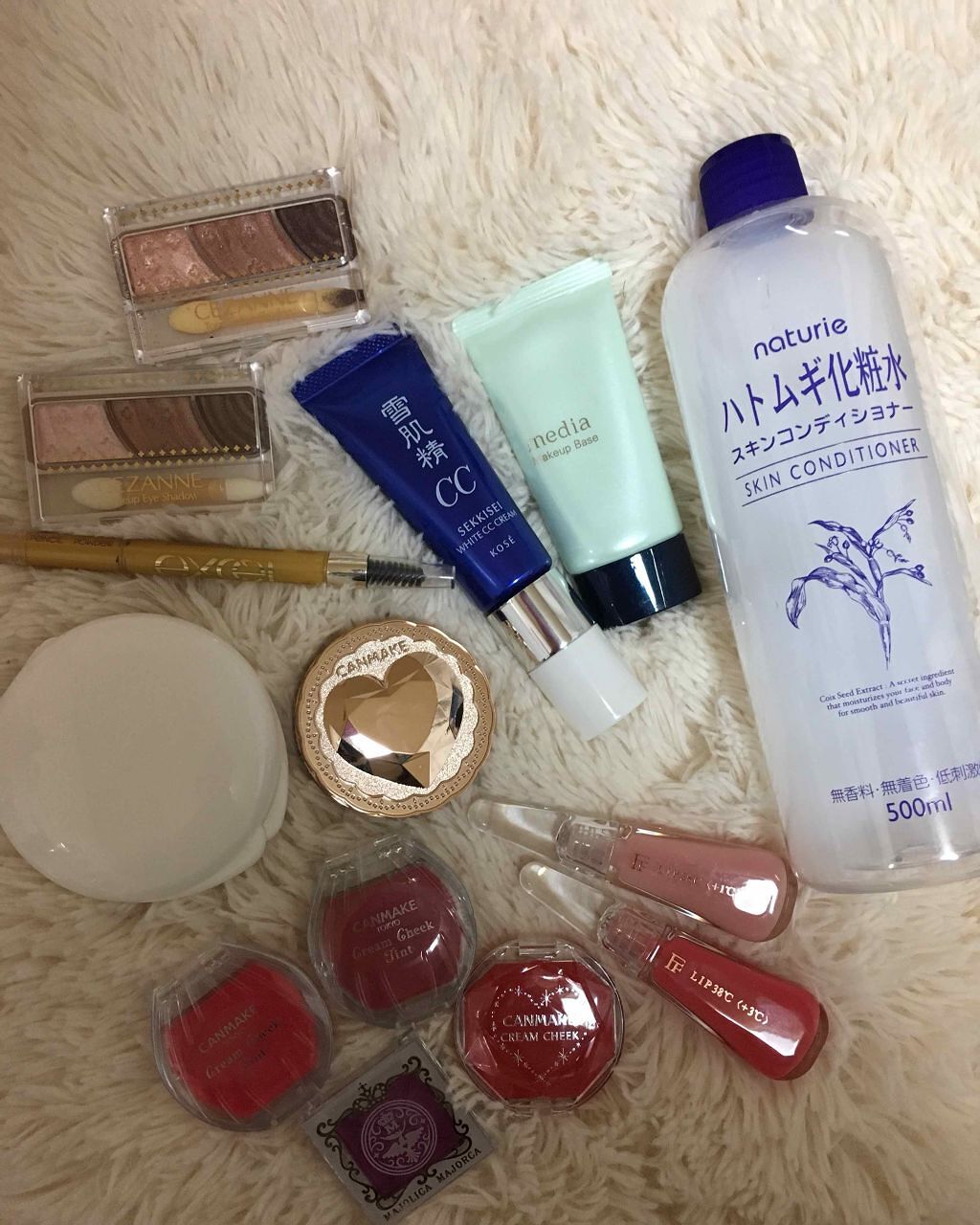 トーンアップアイシャドウ/CEZANNE/アイシャドウパレットを使ったクチコミ（1枚目）