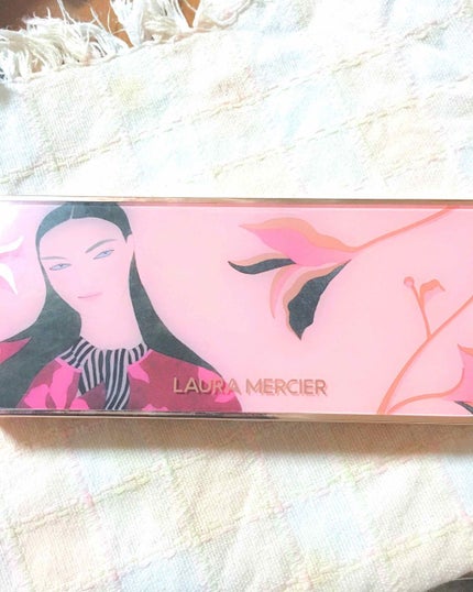 ペイント ウィズ ライト ラディアント フェイス イルミネーター トリオ/ローラ メルシエ/プレストパウダーを使ったクチコミ(2枚目)