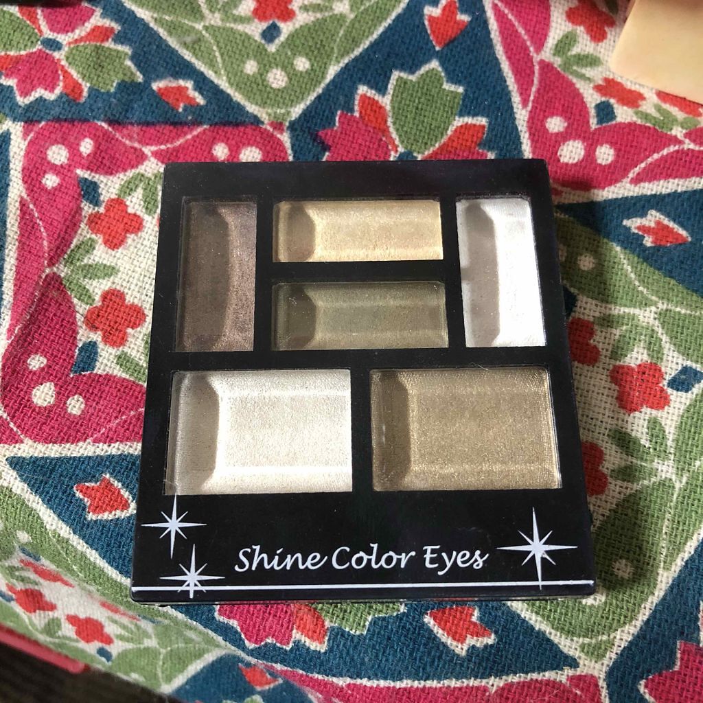 エルファー シャインカラーアイズ/DAISO/アイシャドウパレットを使ったクチコミ（1枚目）
