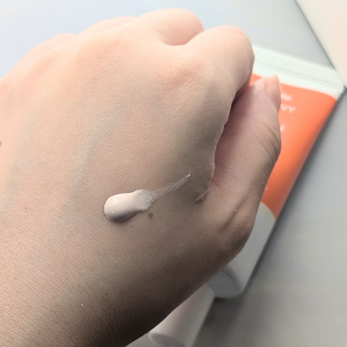 PDRNデューイートーンアップサンスクリーン/Genabelle/日焼け止めミルクを使ったクチコミ（3枚目）