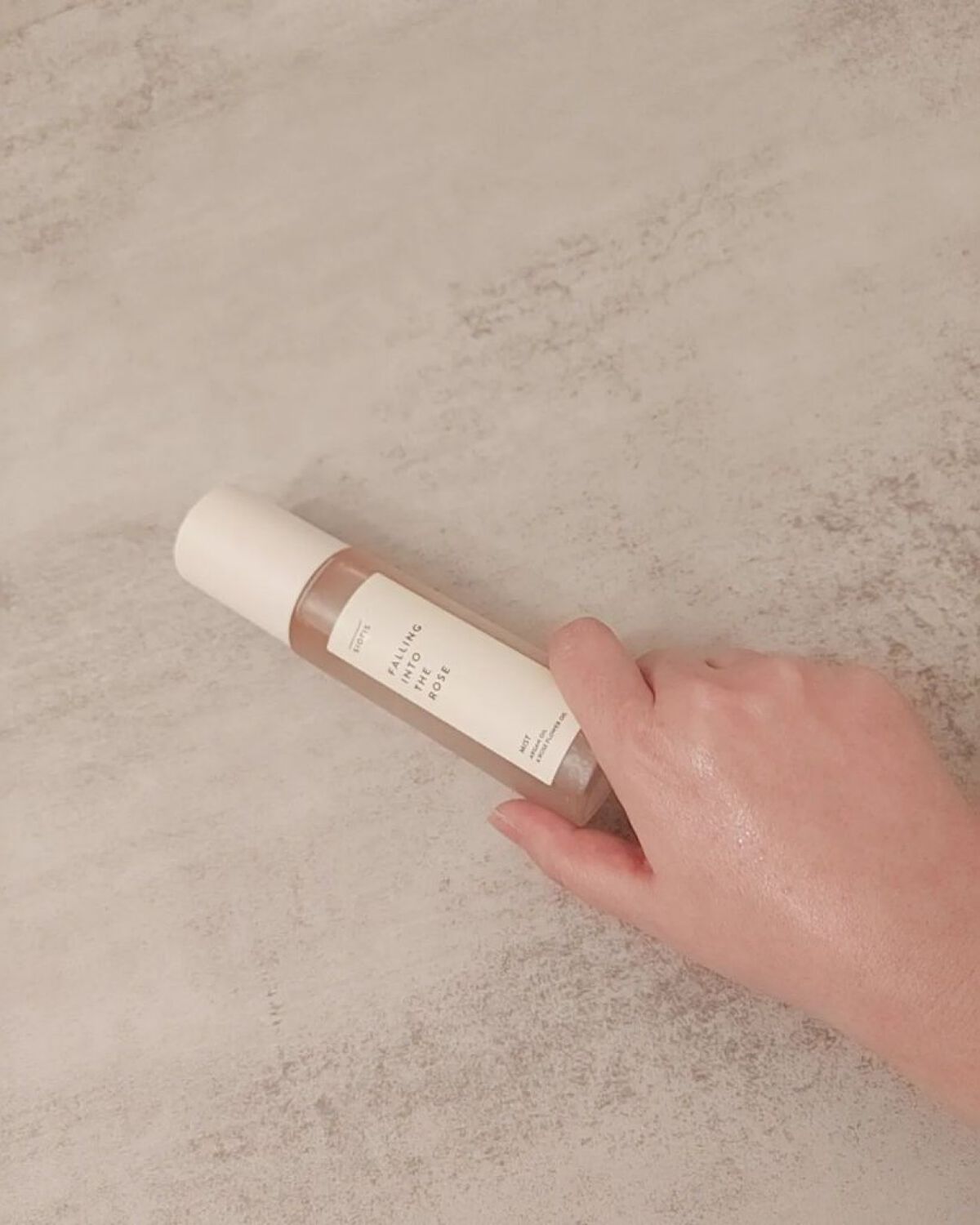 フォーリン イントゥー ザ ローズ ミスト/SIORIS/化粧水を使ったクチコミ（3枚目）