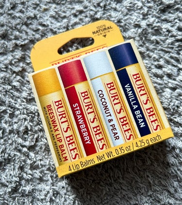 BURT'S BEES ハニーリップバームのクチコミ「Amazonに再上陸！

Burt's Bees. バーツビーズのリップバーム

ベストオブバ.....」（1枚目）