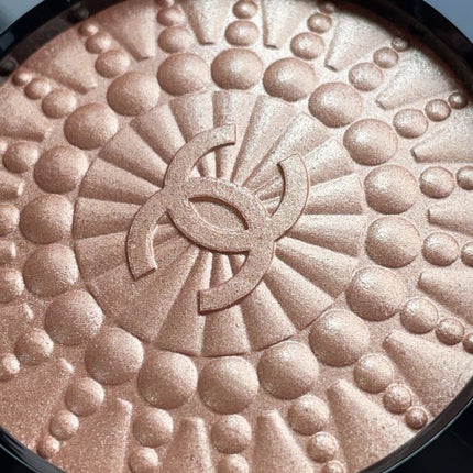 CHANEL ペルル ドゥ ルミエール のクチコミ「CHANEL
ペルル ドゥ ルミエール✨
2021.03.05発売(限定)
∴ ∵ ∴.....」(3枚目)