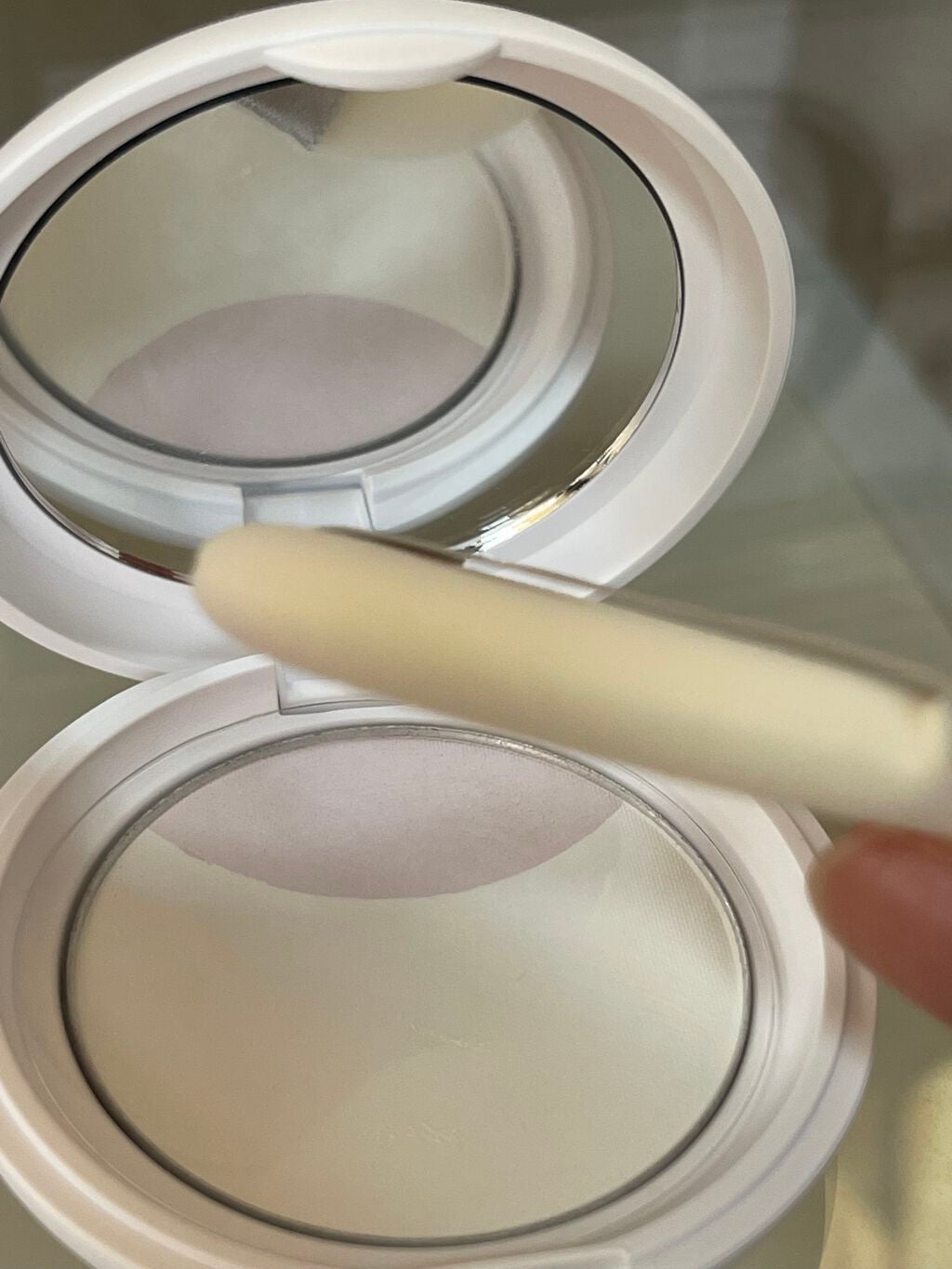 アプリ肌パウダー/b idol/プレストパウダーを使ったクチコミ(5枚目)