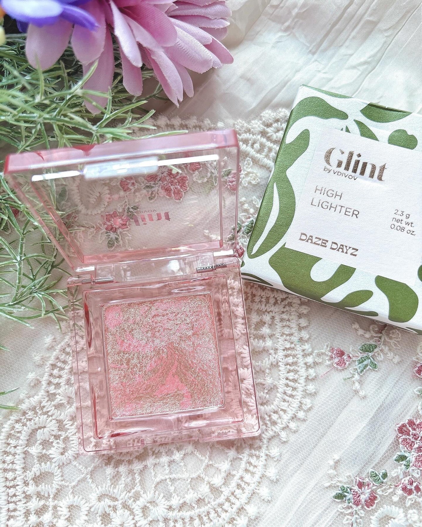 マーブルベイクドハイライター/Glint/パウダーハイライトを使ったクチコミ(5枚目)