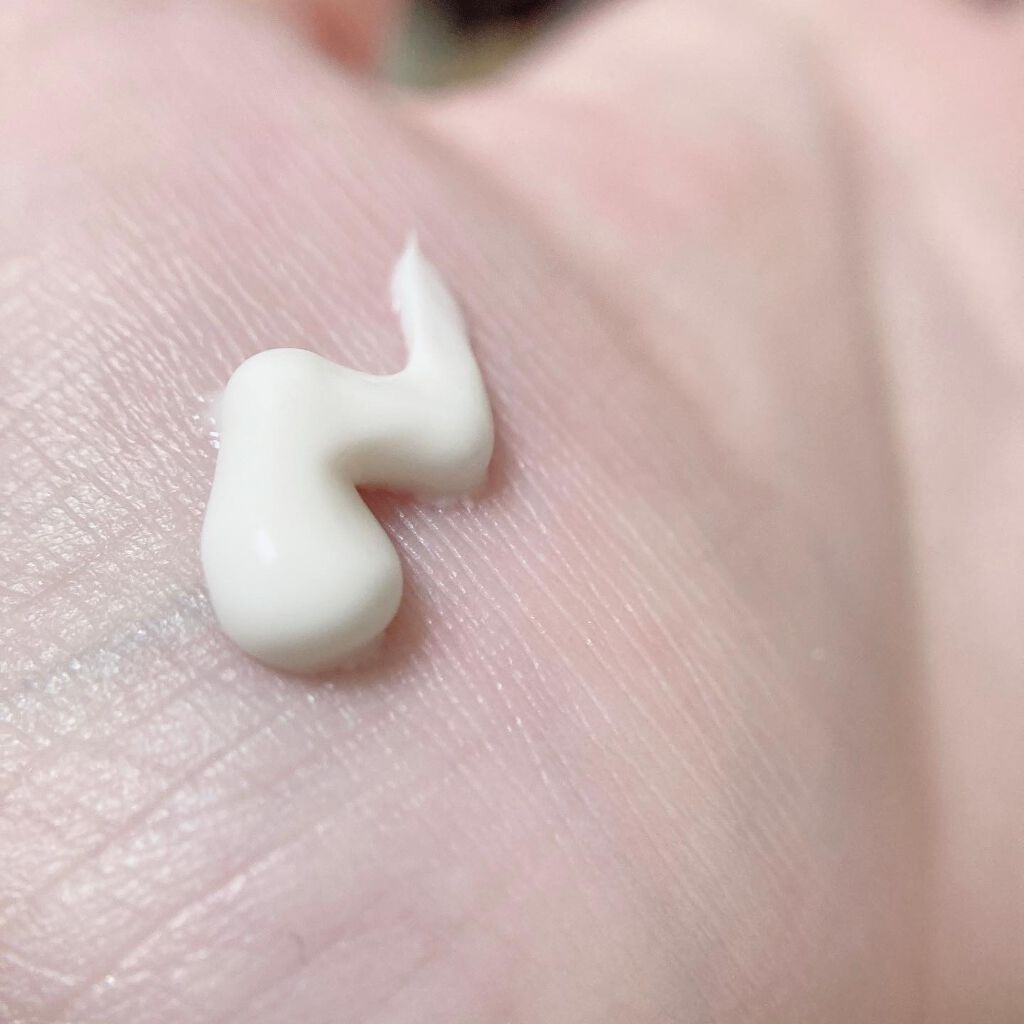 バウム アロマティック ハンドクリーム n フォレスト エンブレイス/BAUM/ハンドクリームを使ったクチコミ(5枚目)