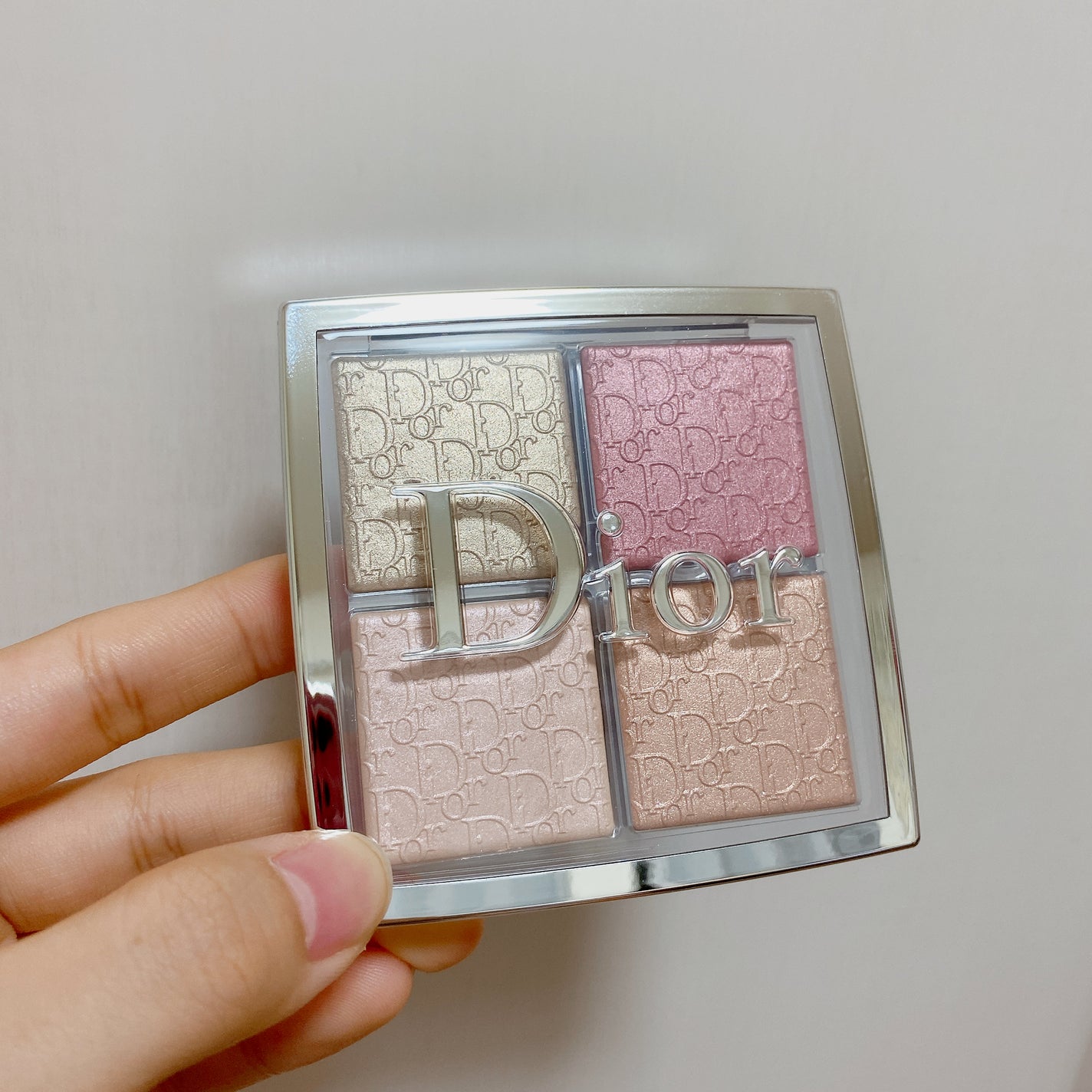 ディオール バックステージ フェイス グロウ パレット/Dior/ハイライトを使ったクチコミ(1枚目)