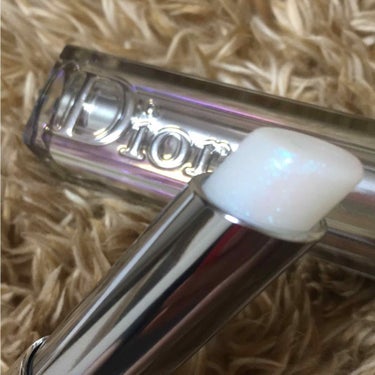 Diorのサマコレ一足お先にGET💕
[💄]Dior
アディクト リップスティック(40 ホワイト スプラッシュ)

💋

ご観覧ありがとうございます！

💋

こちらも今年のサマコレ💖
真っ白なリップ