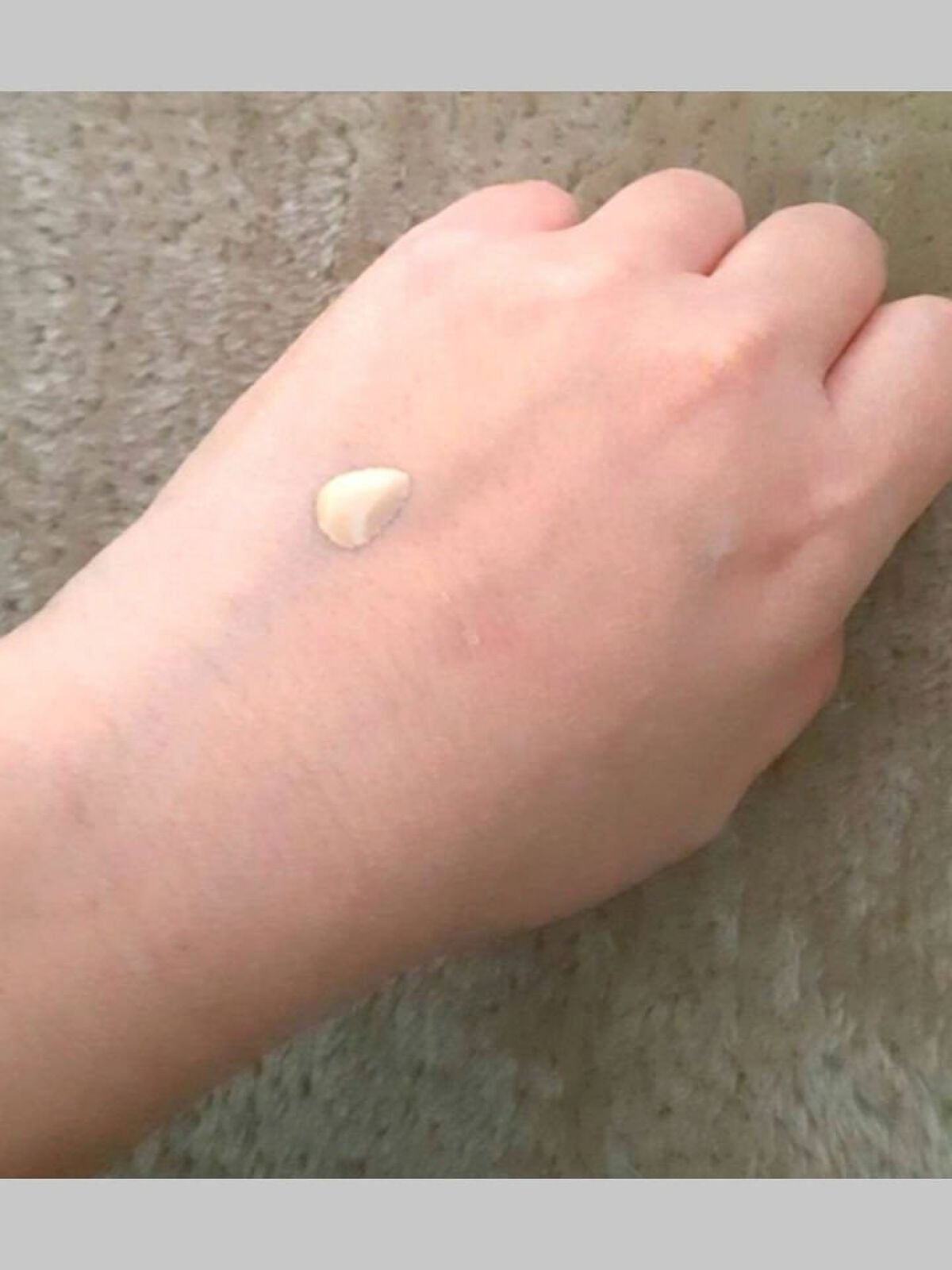 クレ・ド・ポー ボーテ タンフリュイドエクラ ナチュレル/クレ・ド・ポー ボーテ/リキッドファンデーションを使ったクチコミ(3枚目)