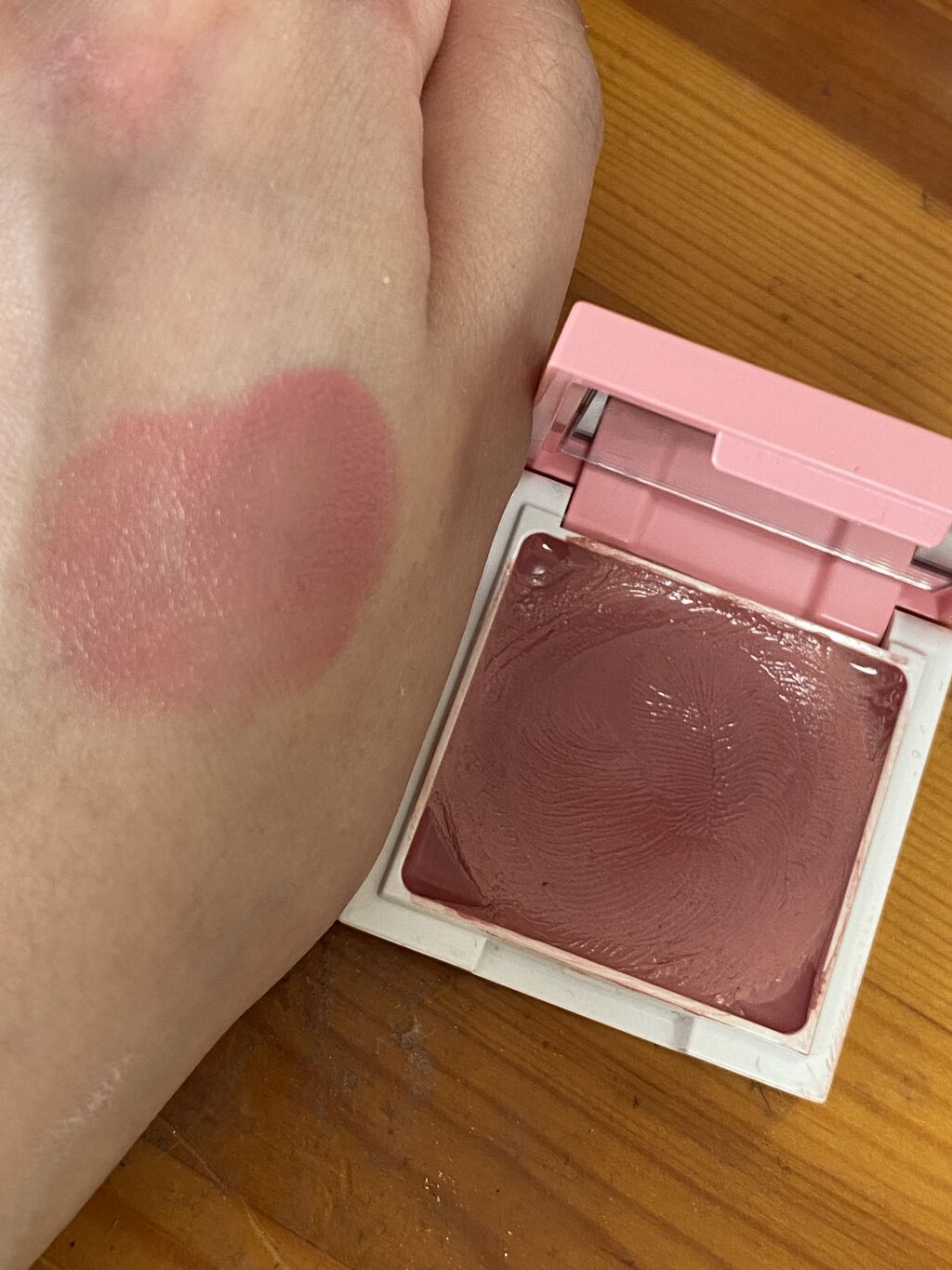 チアミーアップ グロウイング ブラッシュ＆リップ/Awake/口紅を使ったクチコミ（3枚目）