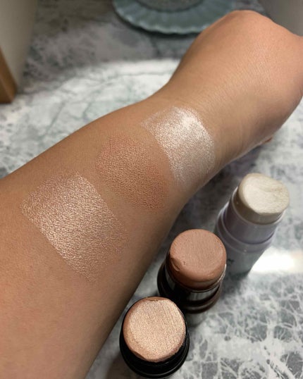 UR GLAM FACE GLOSS STICK/U R GLAM/ジェル・クリームチークを使ったクチコミ(3枚目)