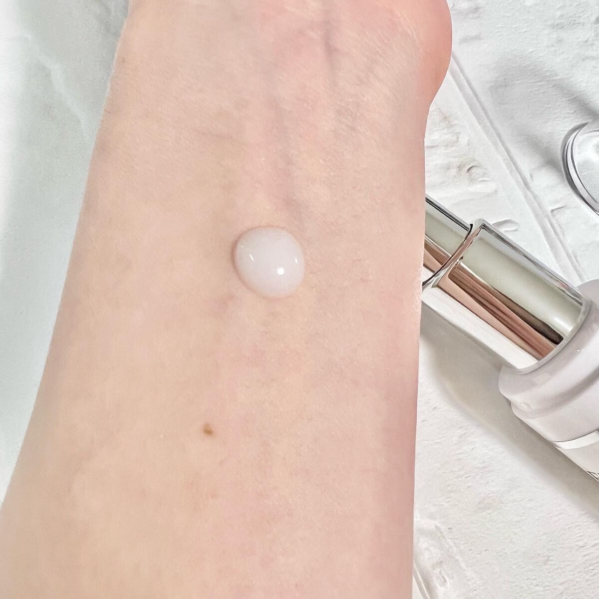 ホワイトニングクリアセラム/エトヴォス/美容液を使ったクチコミ（3枚目）