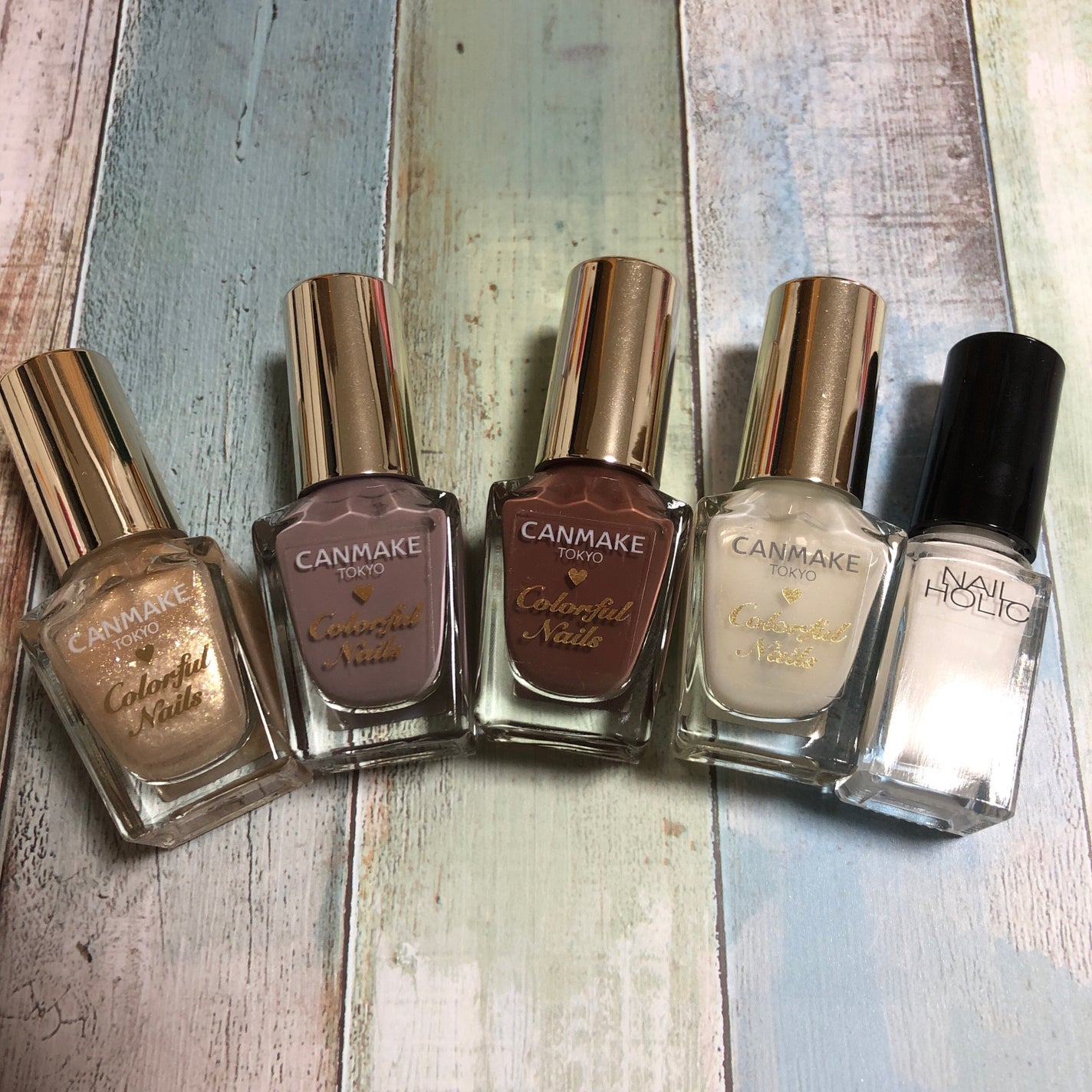 カラフルネイルズ/キャンメイク/マニキュアを使ったクチコミ(5枚目)