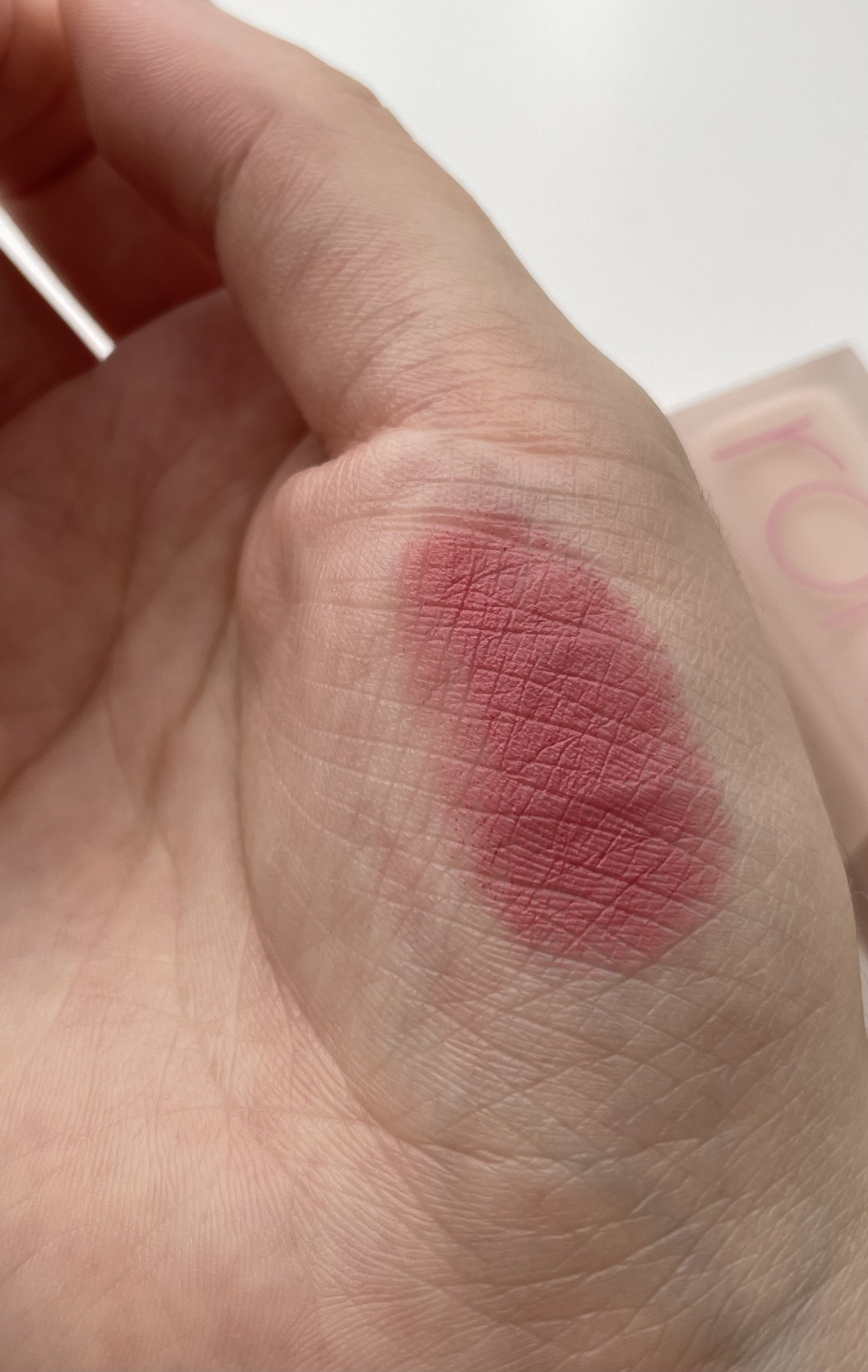 ゼロマットリップスティック 10 ピンクサンド/rom&nd/口紅を使ったクチコミ（2枚目）