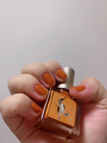 ネイルエス nail S
飴色蜜柑


マニキュアを再開しようと思いショップモールで探したら出会っちゃいました👶
限定色もあって迷いましたが、おしゃれな蜜柑色と手に馴染みやすい色のふたつを購入しました
