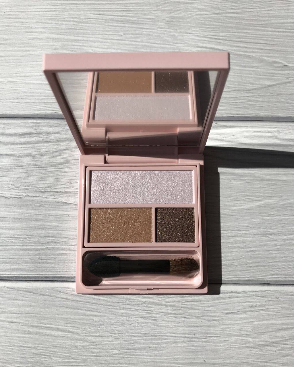 フーミー アイシャドウパレット center pink/WHOMEE/アイシャドウパレットを使ったクチコミ（2枚目）