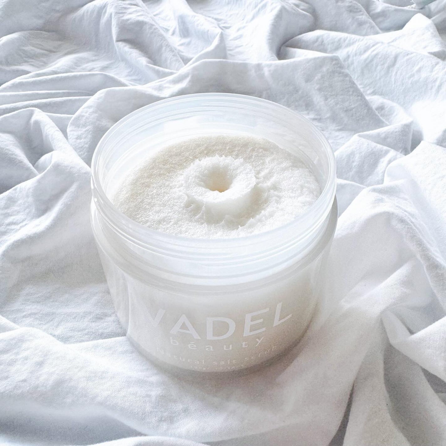 Natural salt scrub/VADEL beauty/ボディスクラブを使ったクチコミ(2枚目)