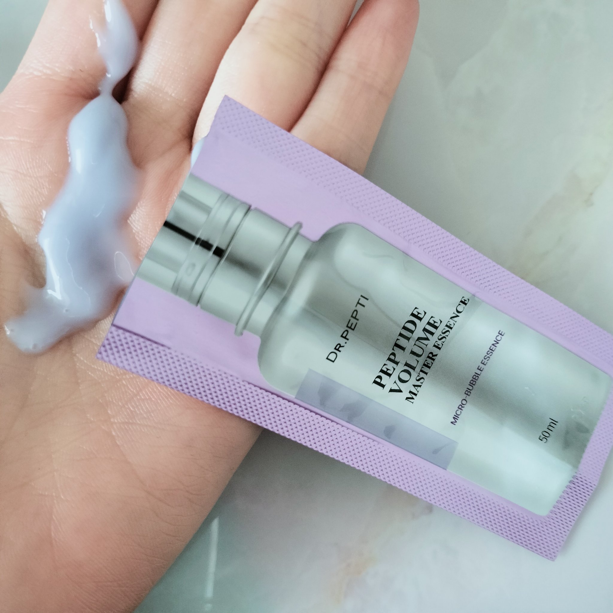 ペプチド ボリューム マスター エッセンス/DR.PEPTI/美容液を使ったクチコミ（2枚目）