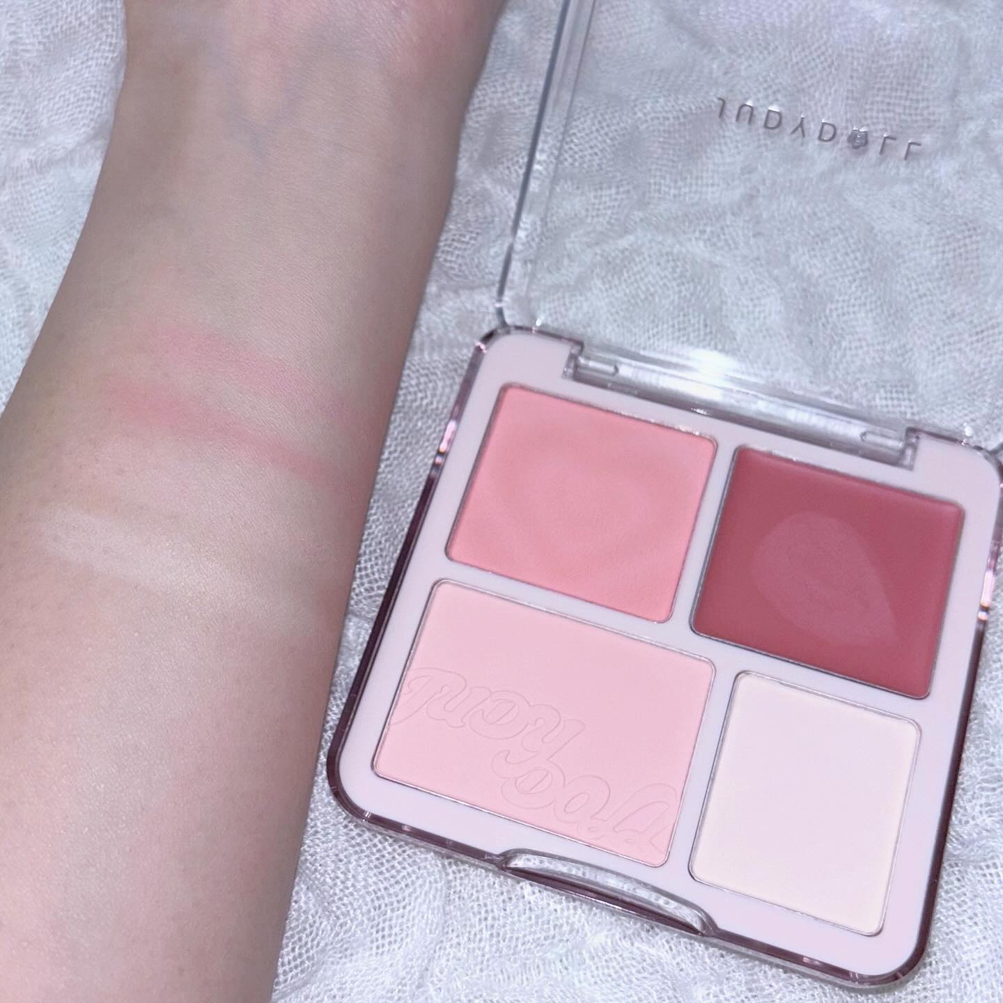 わがままチークハイライター 02 あま顔ピーチ/JUDYDOLL/パウダーチークを使ったクチコミ（2枚目）