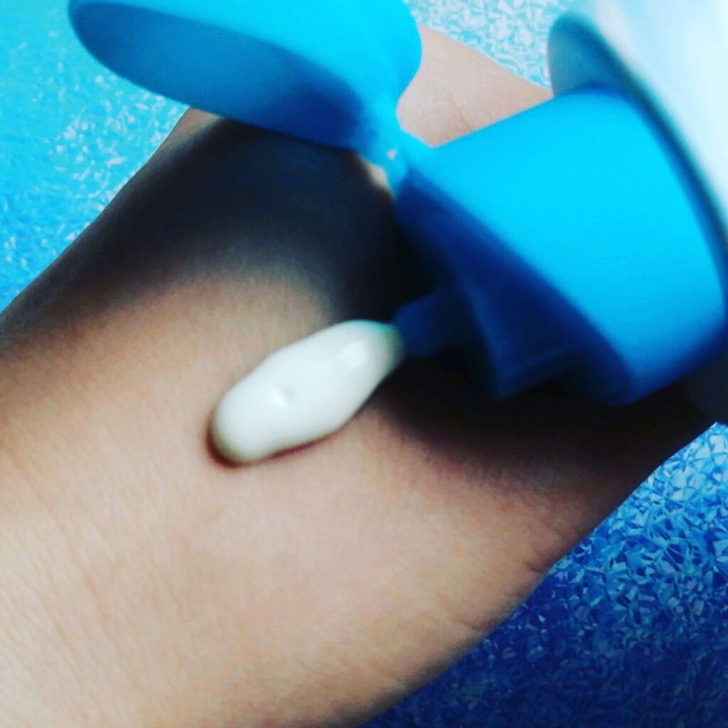 ビオレUV アクアリッチ ライトアップエッセンス/ビオレ/日焼け止めクリームを使ったクチコミ(4枚目)