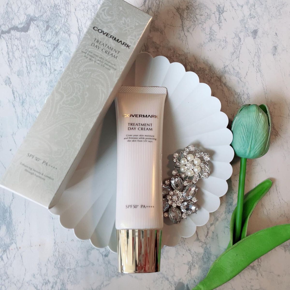 ✿

カバーマーク
トリートメントデイクリーム✰⋆
.
カバーマークからデイクリームが誕生❤︎
.
SPF50+,PA++++で
紫外線を防ぐことに加え
PM2.5や黄砂などの大気汚染物質、
花粉、ほこりなどのあらゆる外的刺激からも
肌を守