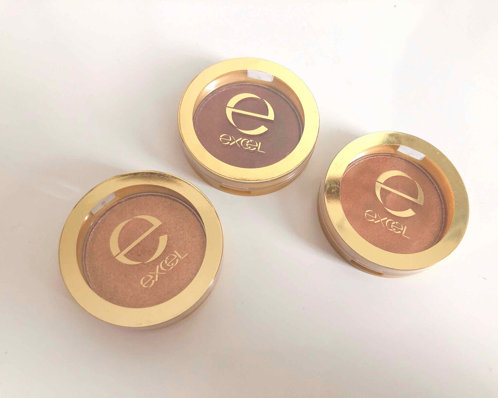 シャイニーシャドウ N/excel/単色アイシャドウを使ったクチコミ（1枚目）