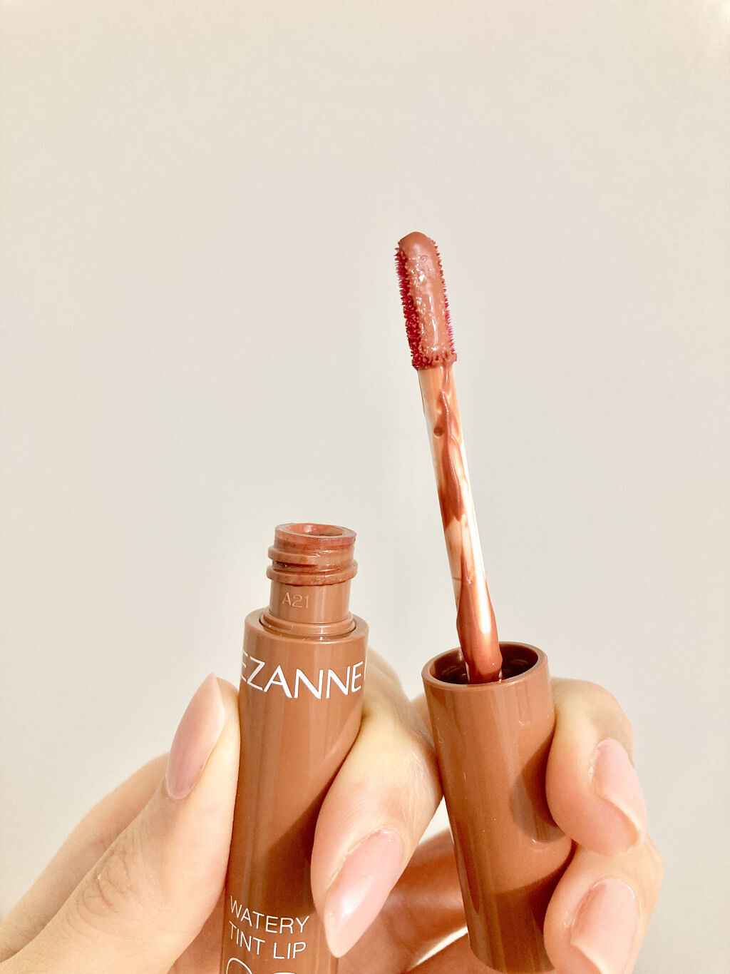 ウォータリーティントリップ/CEZANNE/リップティントを使ったクチコミ（3枚目）