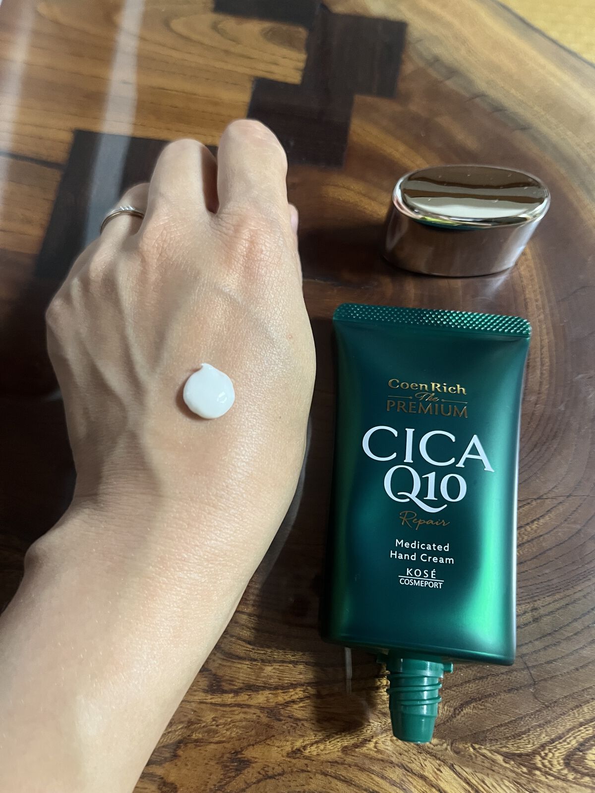 コエンリッチ ザ プレミアム 薬用ＣＩＣＡリペア ハンドクリーム/コエンリッチQ10/ハンドクリームを使ったクチコミ（3枚目）