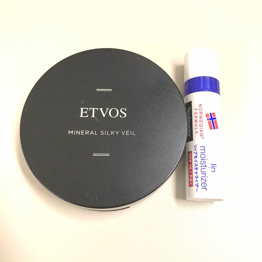 ミネラルシルキーベール/エトヴォス/プレストパウダーを使ったクチコミ（1枚目）