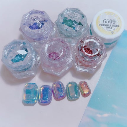 なかやまちえこ on LIPS 「宝石ネイル💎365日ネイル207日め⠀⠀#nail#nails..」(6枚目)