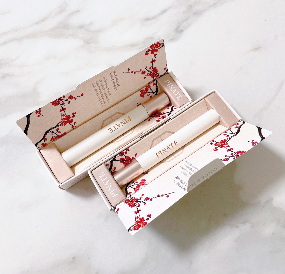 ベアグローペプチドメルティングバーム/PINATE/リップグロスを使ったクチコミ（3枚目）