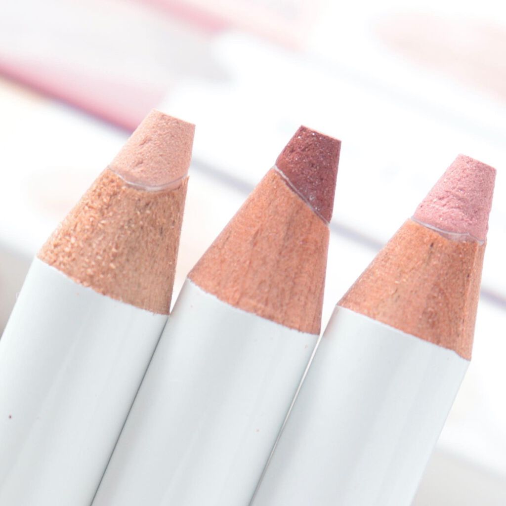 ジョイココ エアリーアイシャドウ/Joy.coco(ジョイココ)/単色アイシャドウを使ったクチコミ(3枚目)