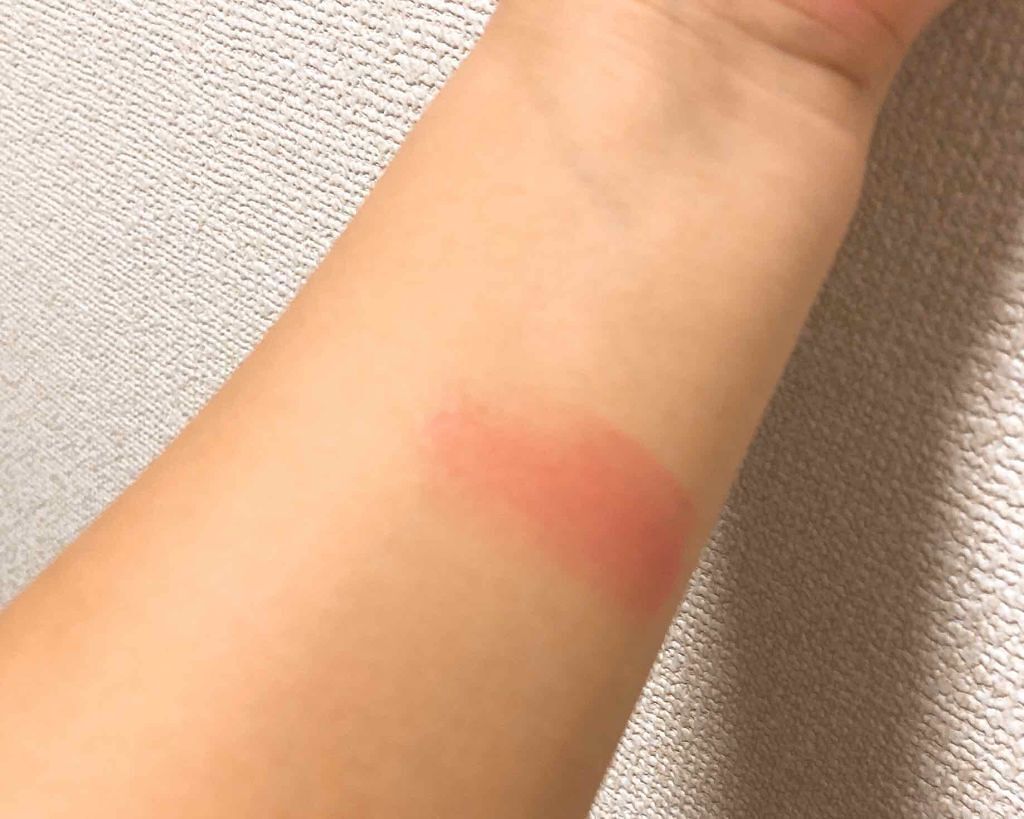 ピュア・ピュア・キッス NEO PK303 双子の妹（シアー）/MAJOLICA MAJORCA/口紅を使ったクチコミ（3枚目）