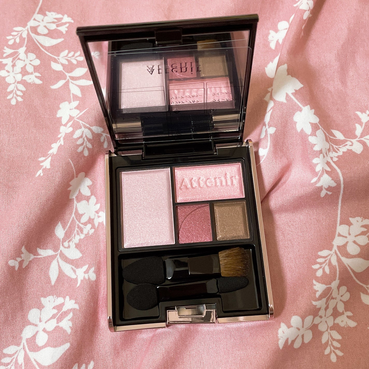 リフトディファインアイズ/アテニア/アイシャドウパレットを使ったクチコミ(1枚目)