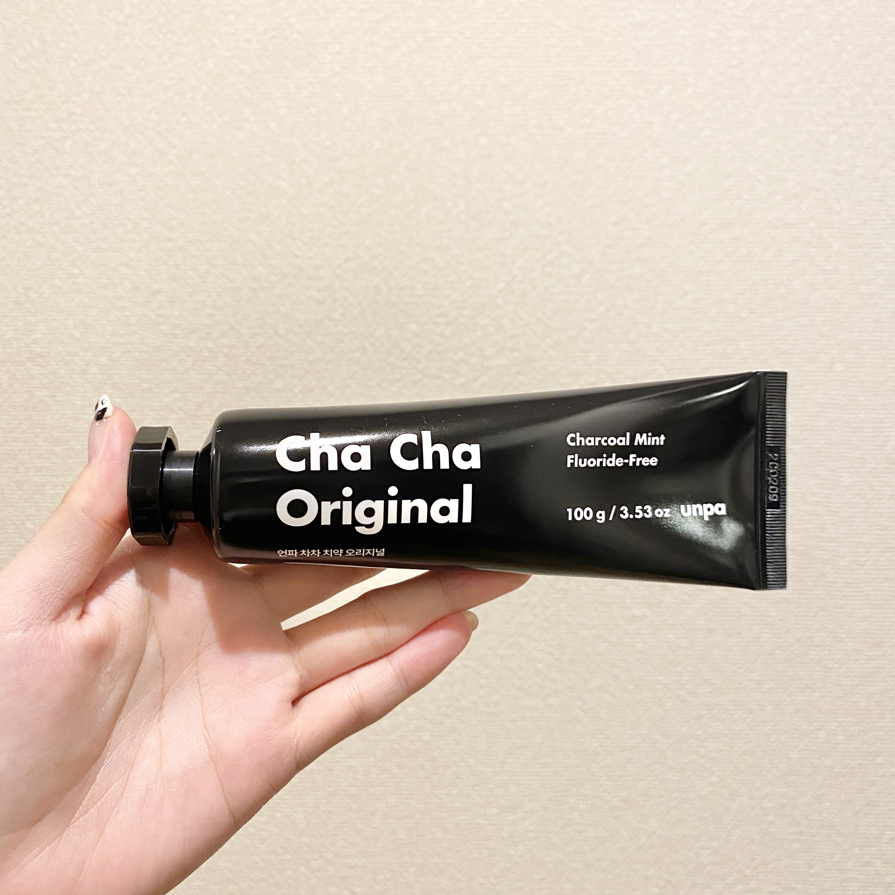 Cha Cha Charcoal Black Toothpaste/chacha/歯磨き粉を使ったクチコミ（2枚目）