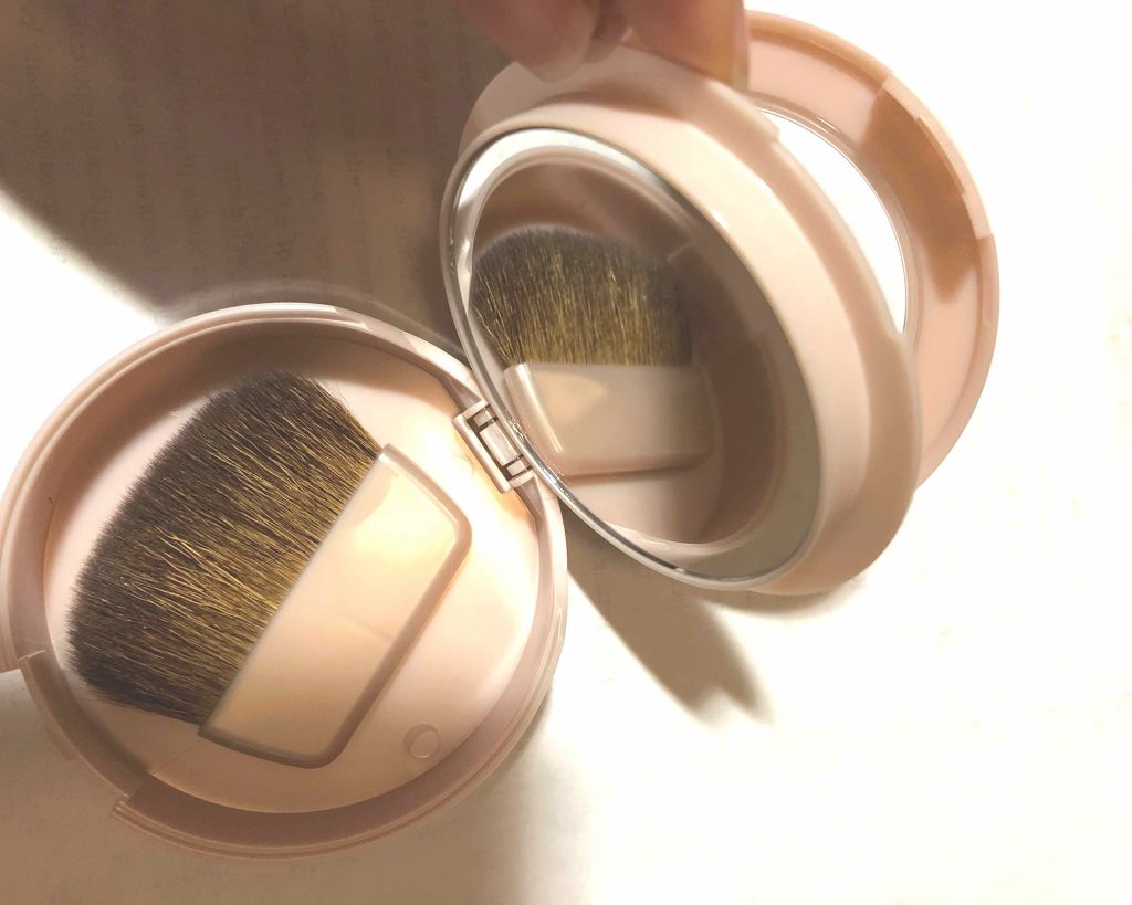 スキンライト プレスト パウダー/REVLON/プレストパウダーを使ったクチコミ（3枚目）