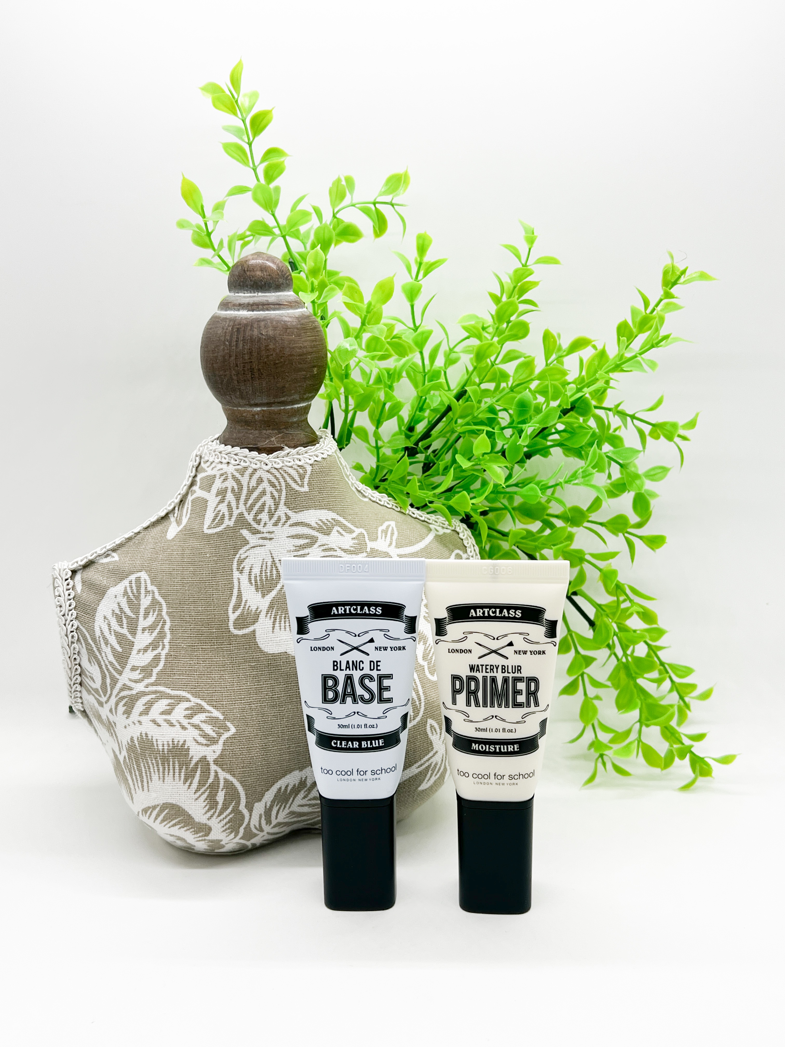 しっとり&なめらかウォータリーブラープライマー/too cool for school/化粧下地を使ったクチコミ（1枚目）