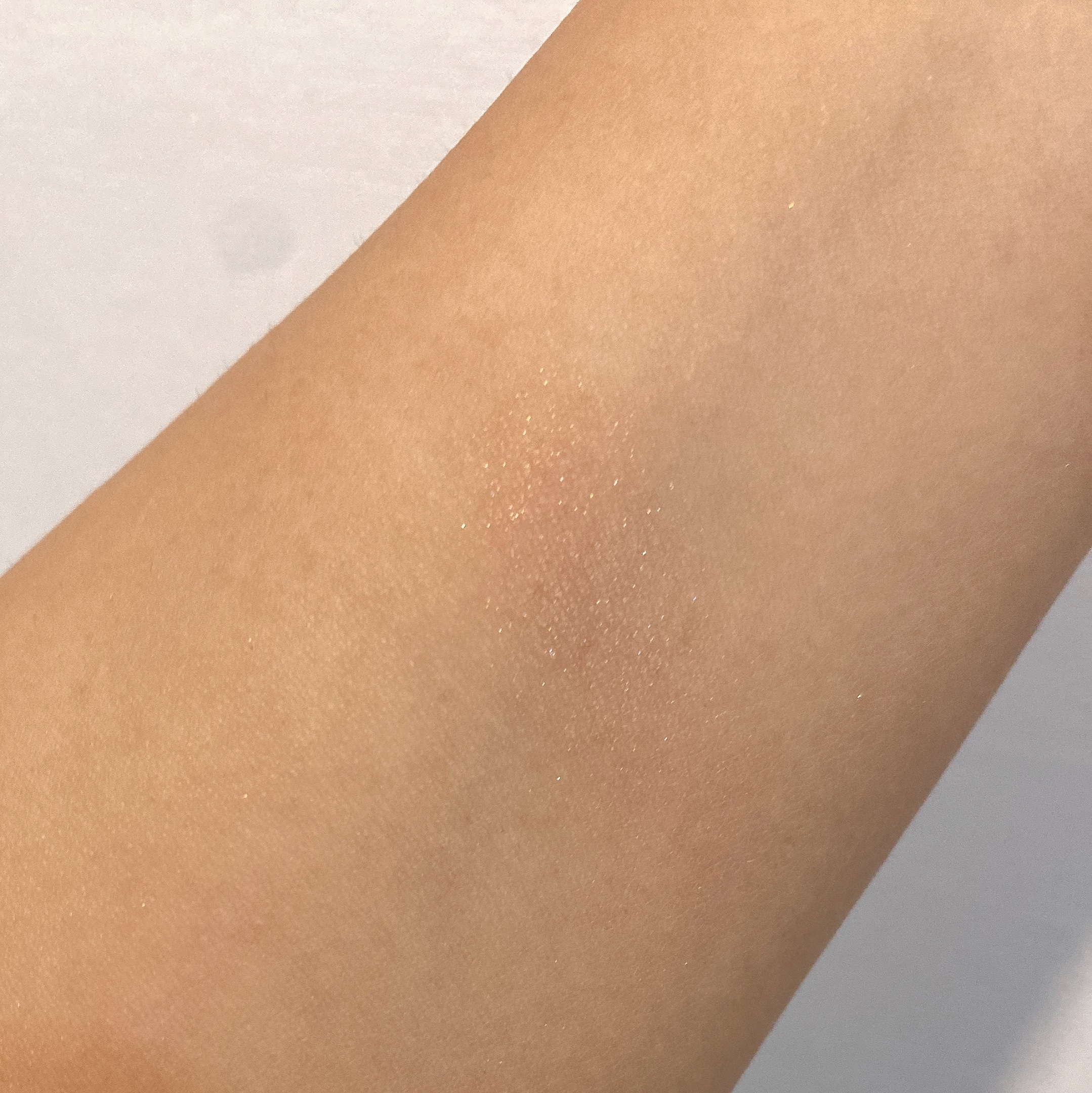 カランドゥ フェイス BE401/Elégance/パウダーチークを使ったクチコミ（2枚目）