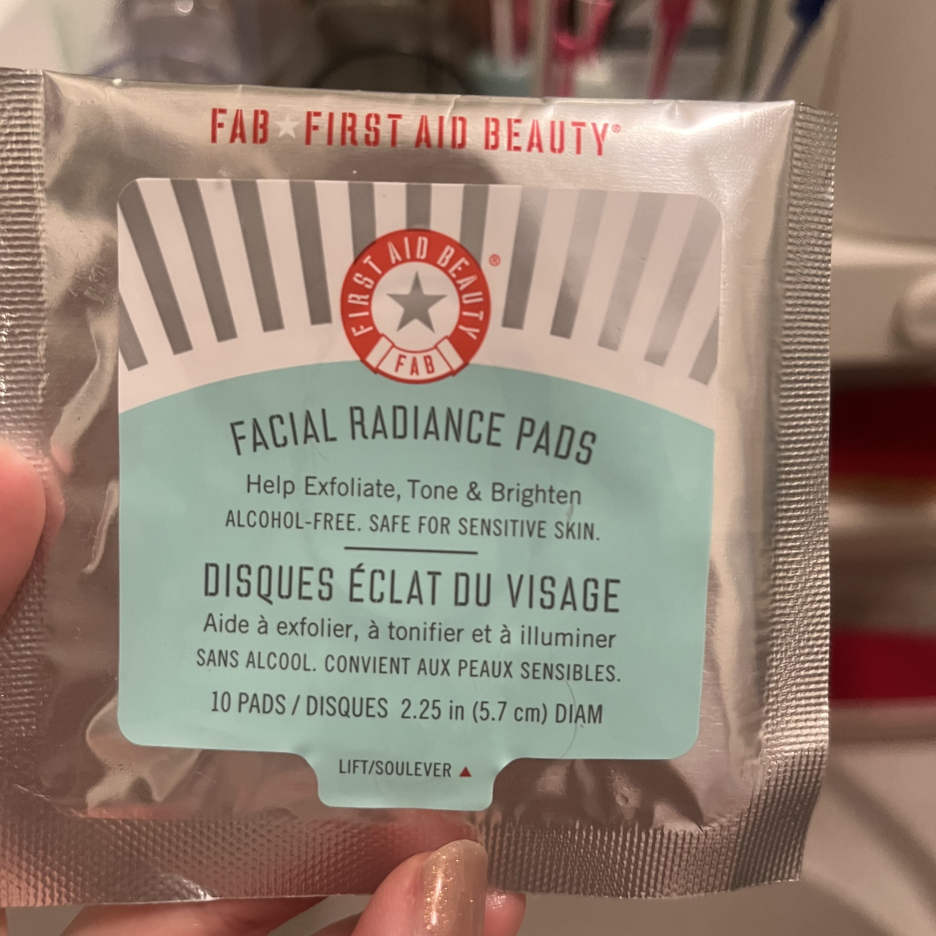 グーテナハト ハンドクリーム ホップ＆バレリアンの香り 20ml/クナイプ/ハンドクリームを使ったクチコミ（2枚目）