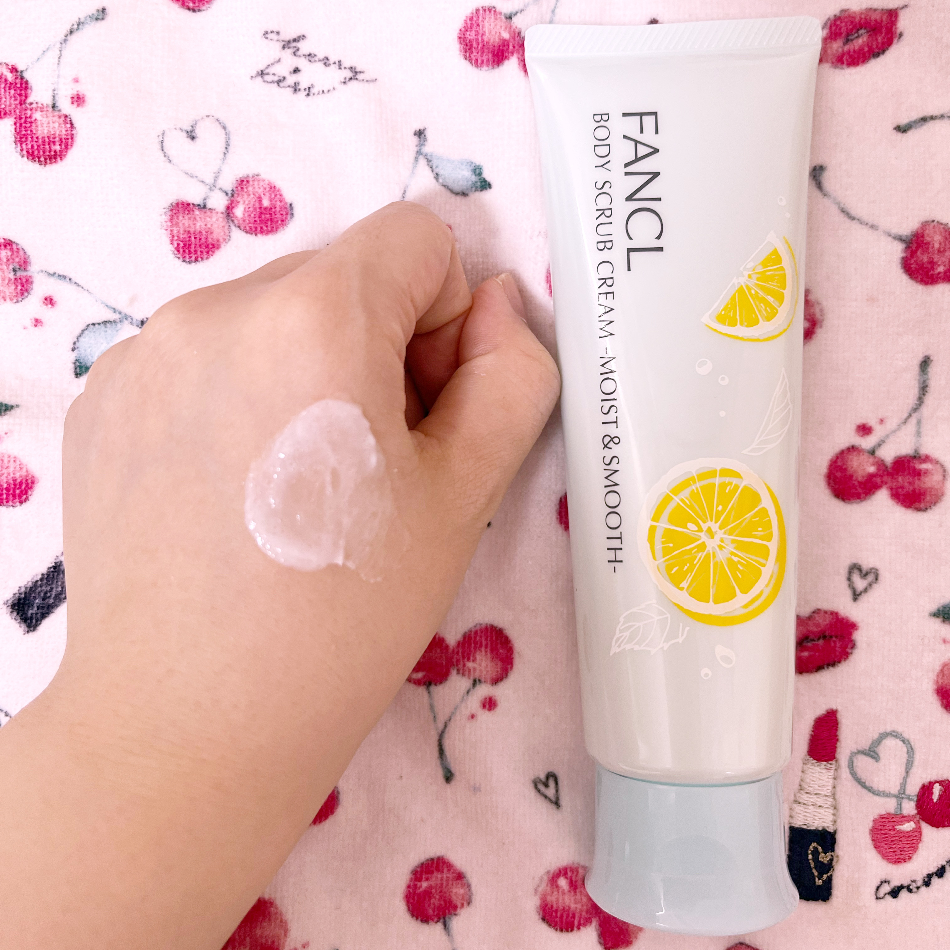 ファンケル ボディスクラブクリーム 〈モイスト＆スムース〉のクチコミ「ファンケル
ボディスクラブクリーム 〈モイスト＆スムース〉


昨年も限定で出ていたスクラブで.....」（2枚目）