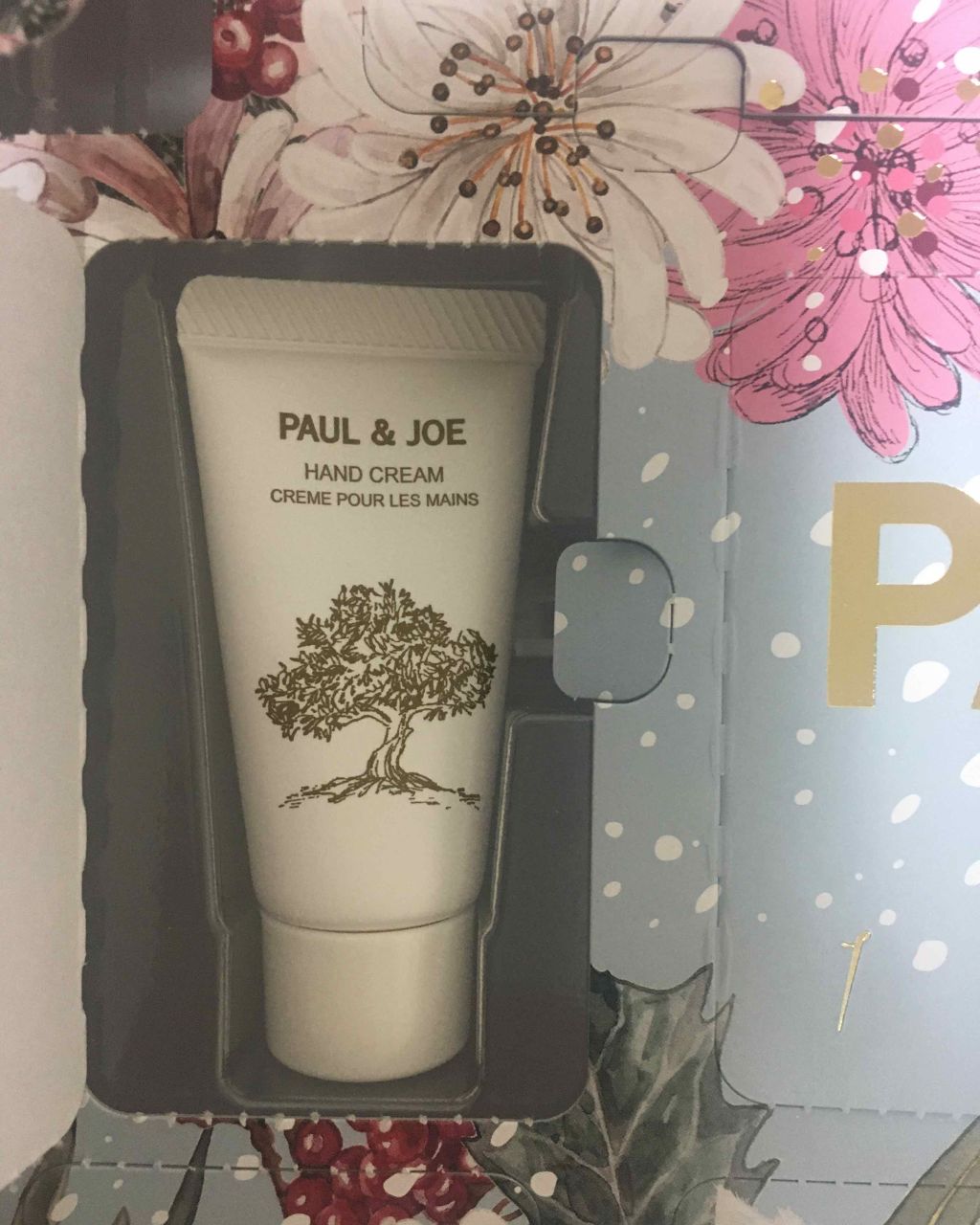 メイクアップコレクション 2019 ハンドクリーム 14g/PAUL & JOE BEAUTE/スキンケアキットを使ったクチコミ（3枚目）
