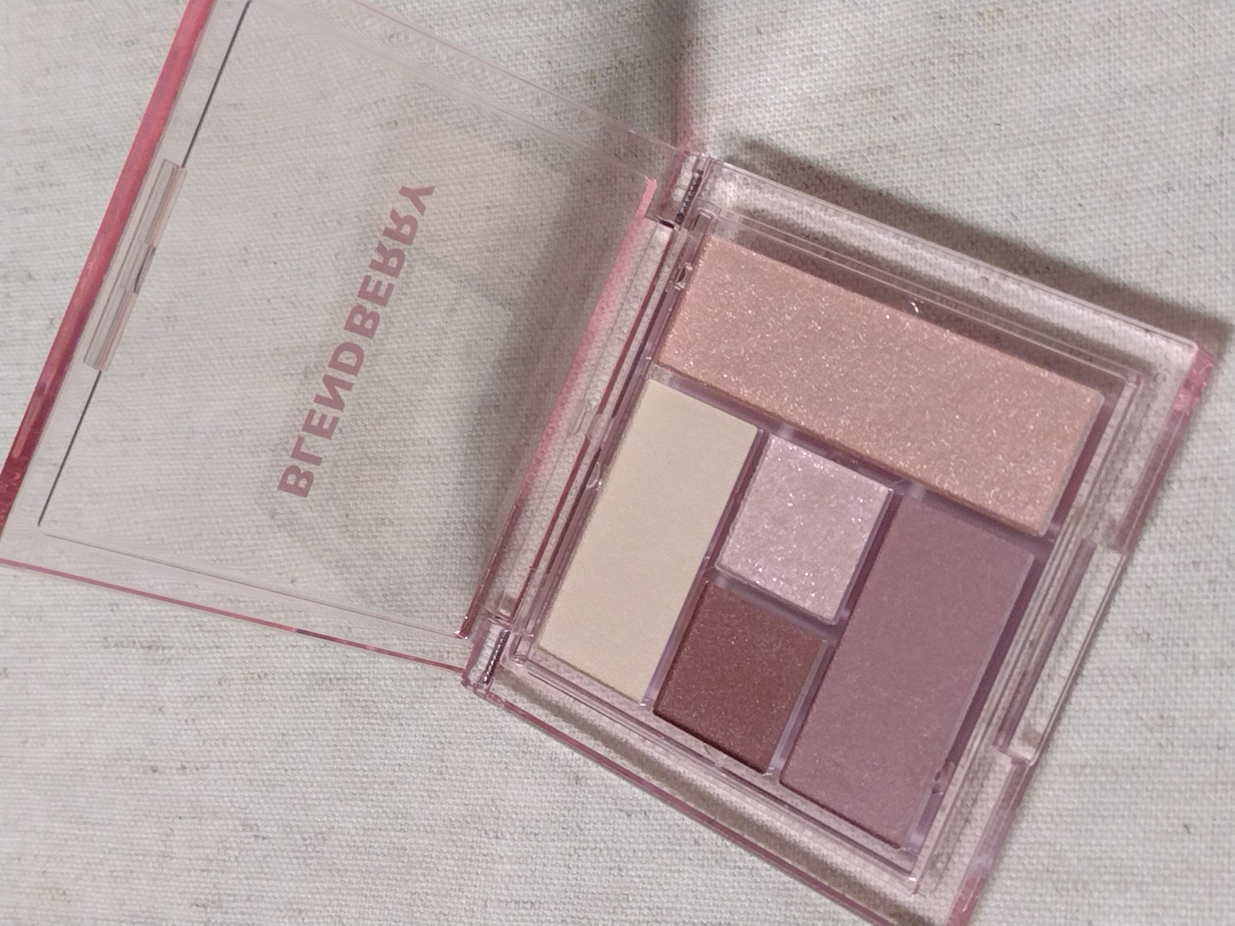 ブレンドベリー オールユーニード クリエイション 102 シュガープラムフェアリー(限定色)/BLEND BERRY/マルチパレットを使ったクチコミ（3枚目）