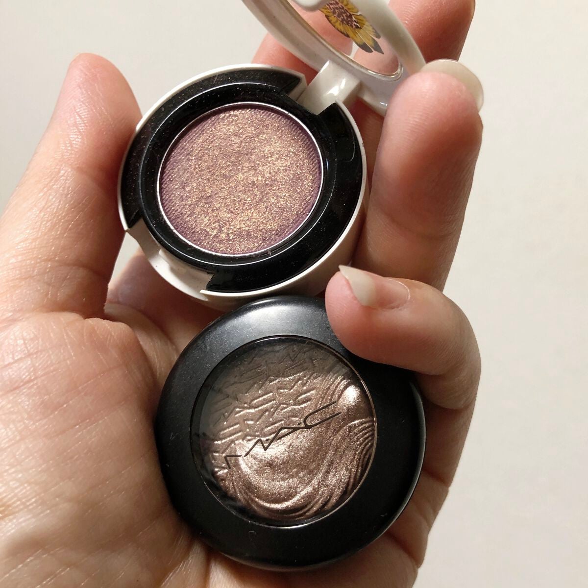 アディクション ザ アイシャドウ/ADDICTION/単色アイシャドウを使ったクチコミ(2枚目)