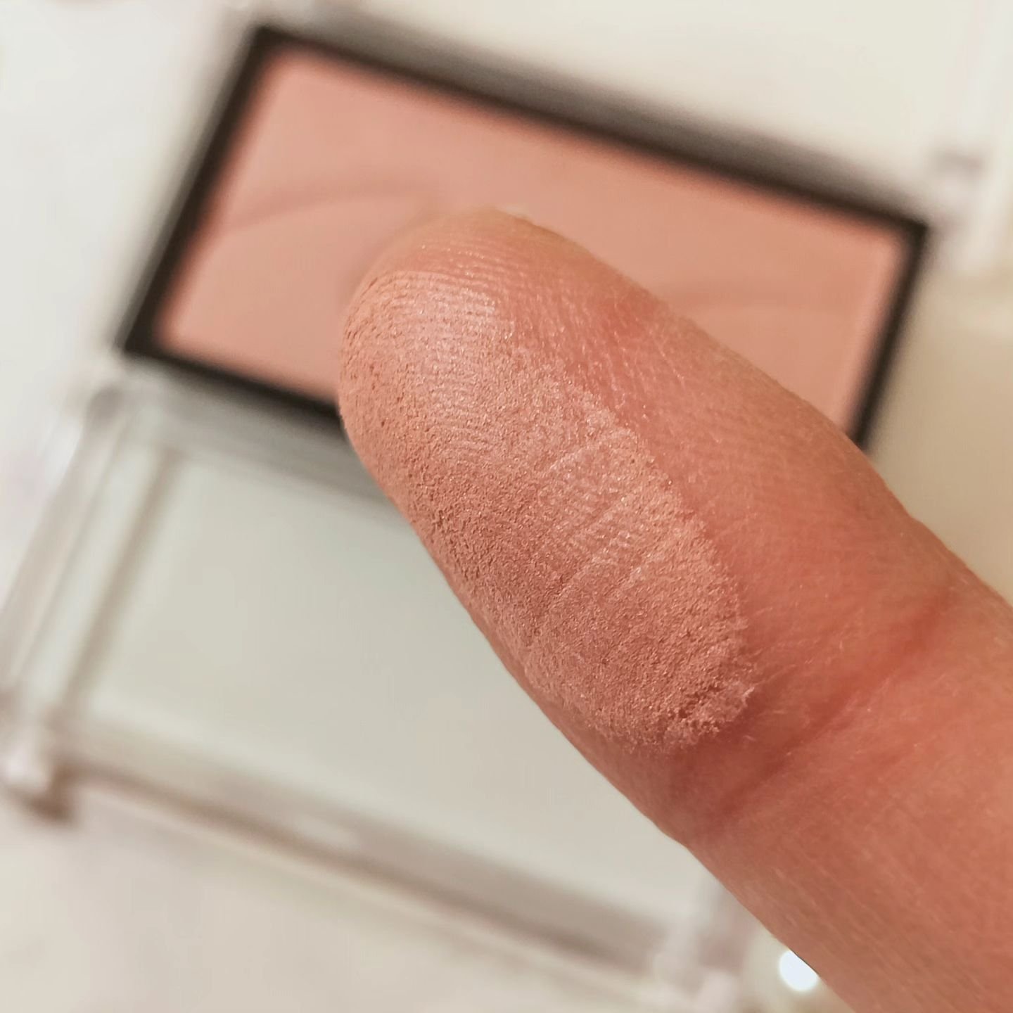 チークブラッシュ/CEZANNE/パウダーチークを使ったクチコミ（3枚目）