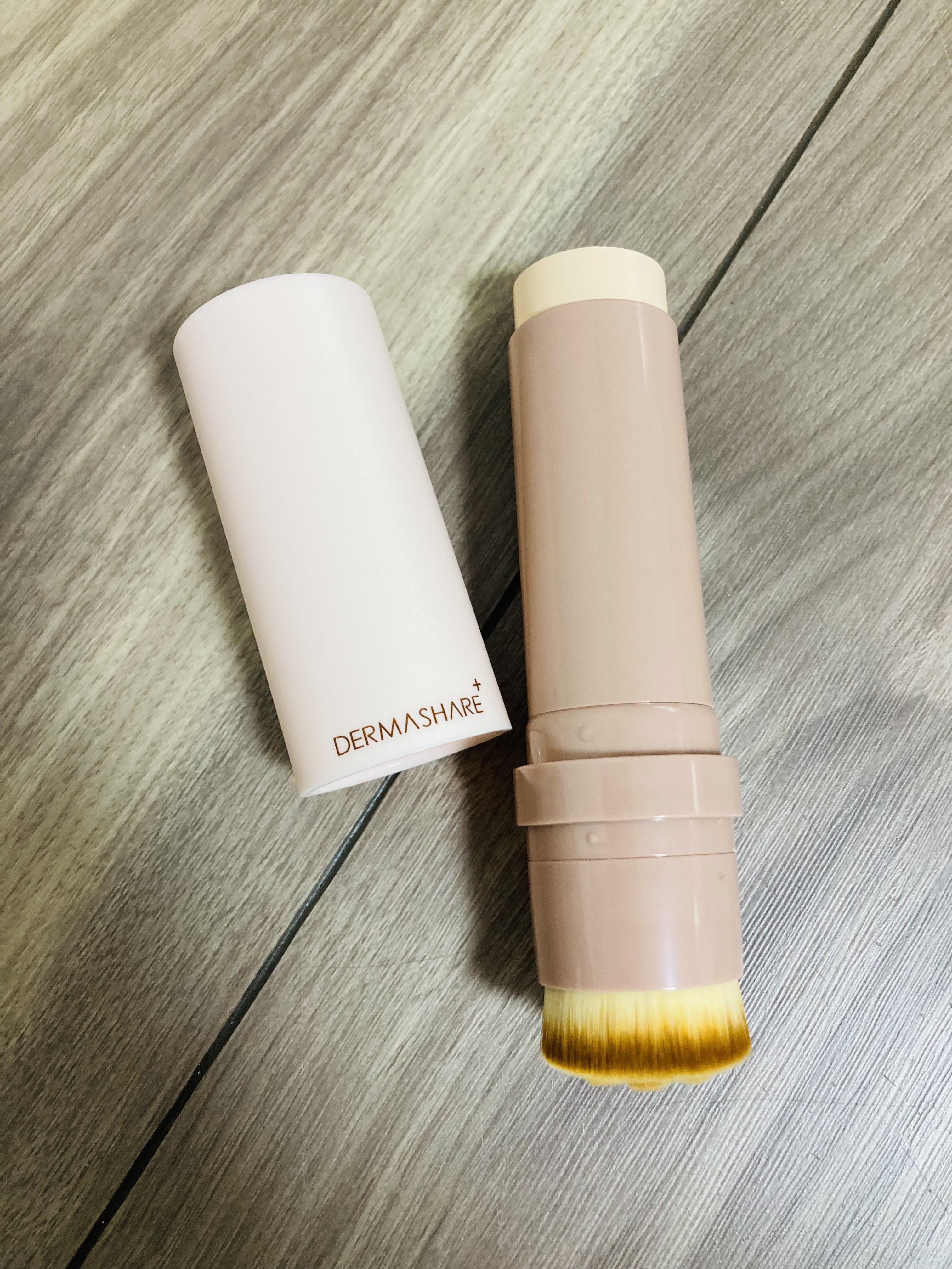 ヴィーガンナチュラルカバースティックファンデーション/DERMASHARE/その他ファンデーションを使ったクチコミ（2枚目）