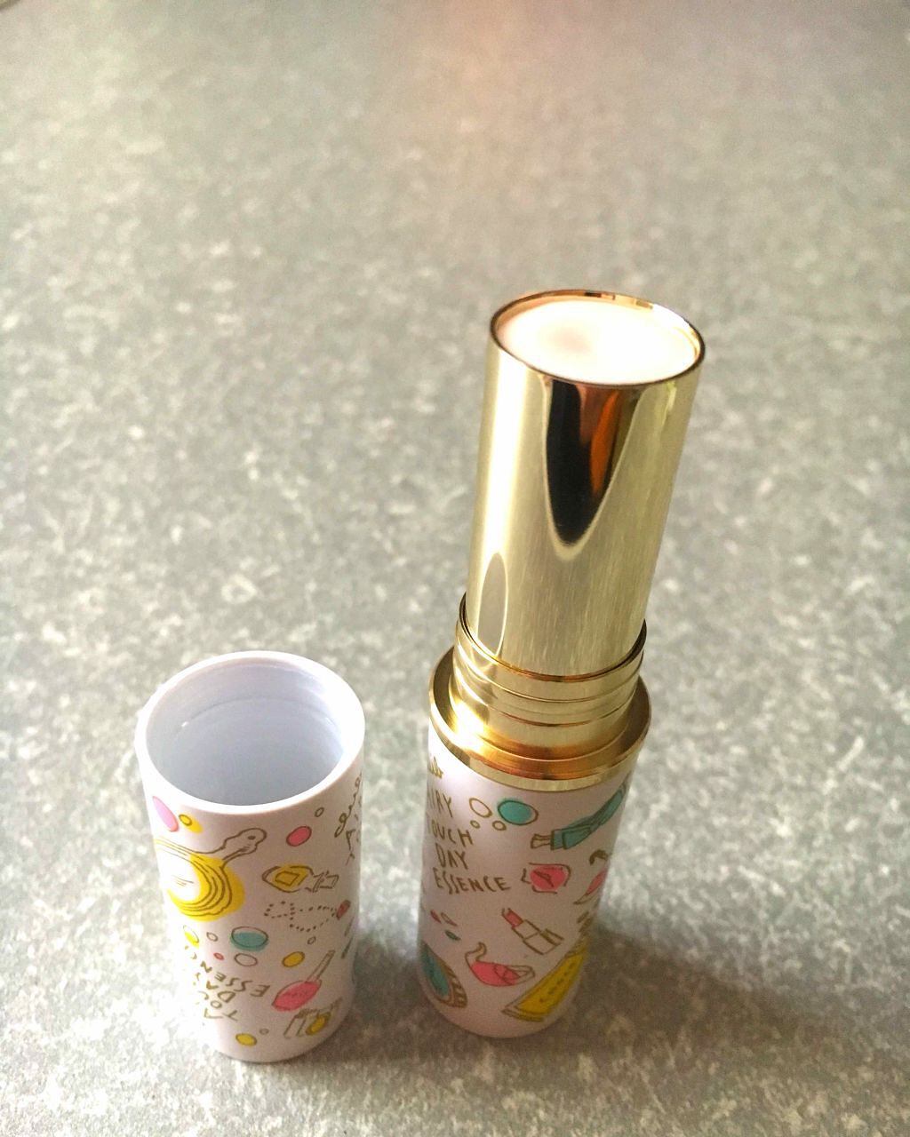 エアリータッチ デイエッセンス/クラブ/美容液を使ったクチコミ(4枚目)