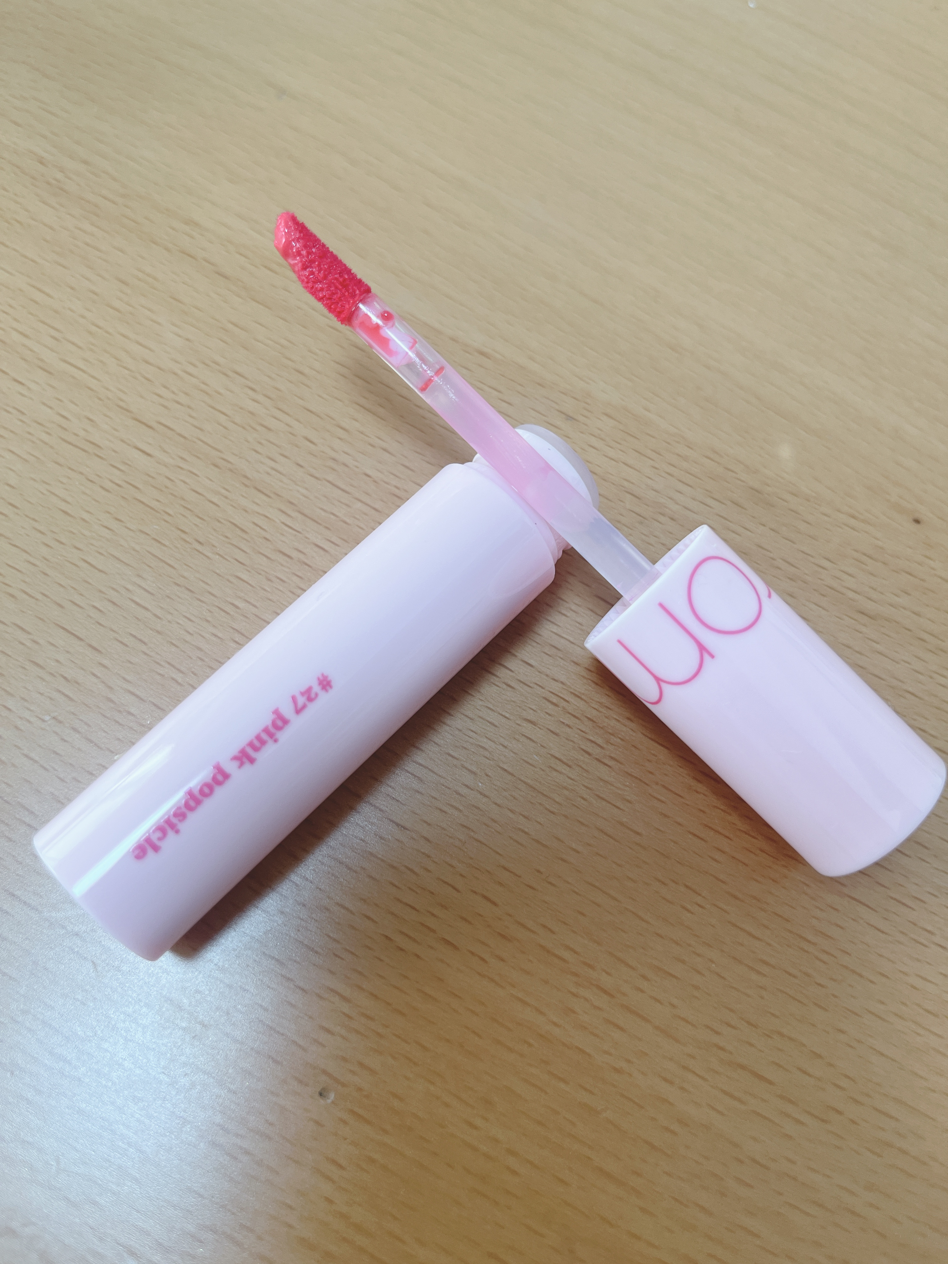 ジューシーラスティングティント/rom&nd/リップティントを使ったクチコミ（2枚目）